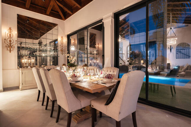 Eleganter andalusischer Rückzugsort mit zeitlosem Charme in El Madroñal