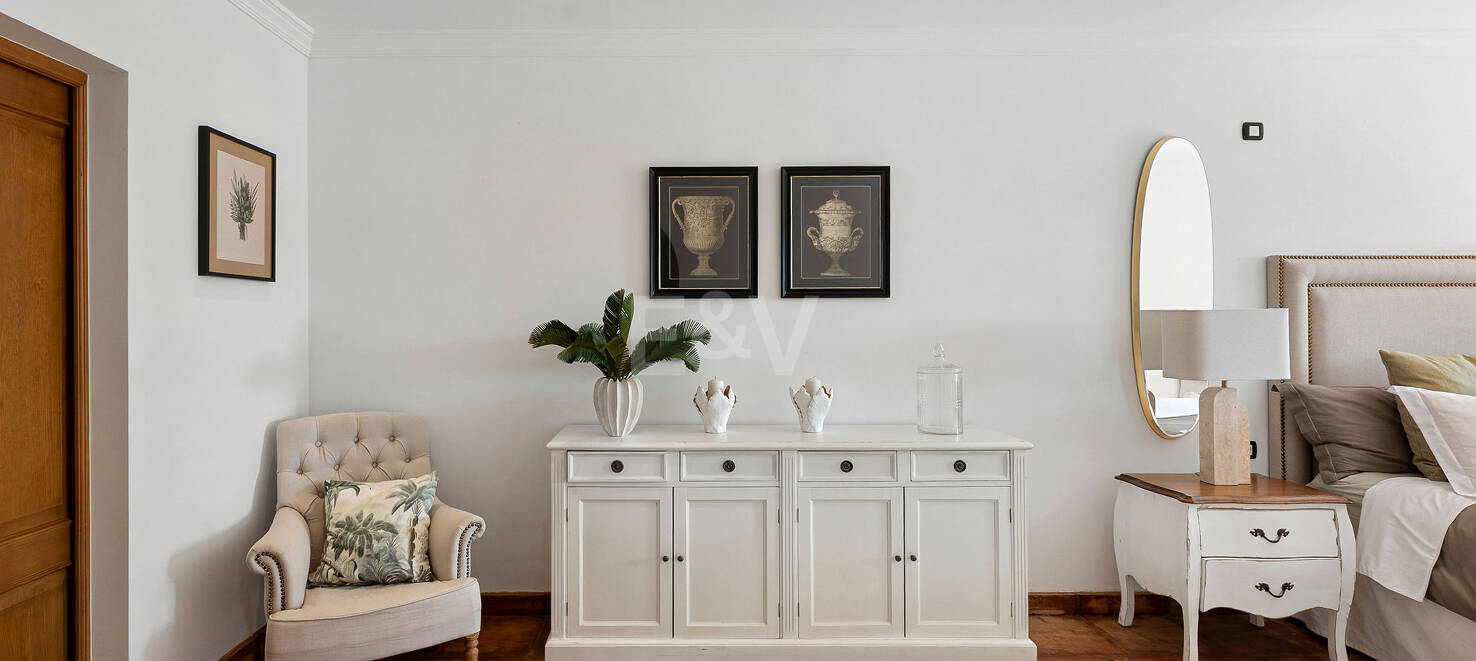 Eleganter andalusischer Rückzugsort mit zeitlosem Charme in El Madroñal