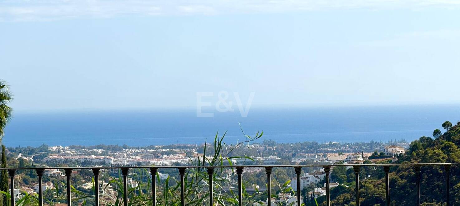 Eleganter andalusischer Rückzugsort mit zeitlosem Charme in El Madroñal