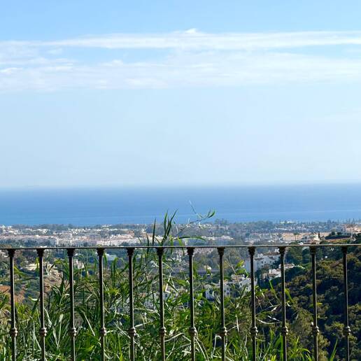 Eleganter andalusischer Rückzugsort mit zeitlosem Charme in El Madroñal
