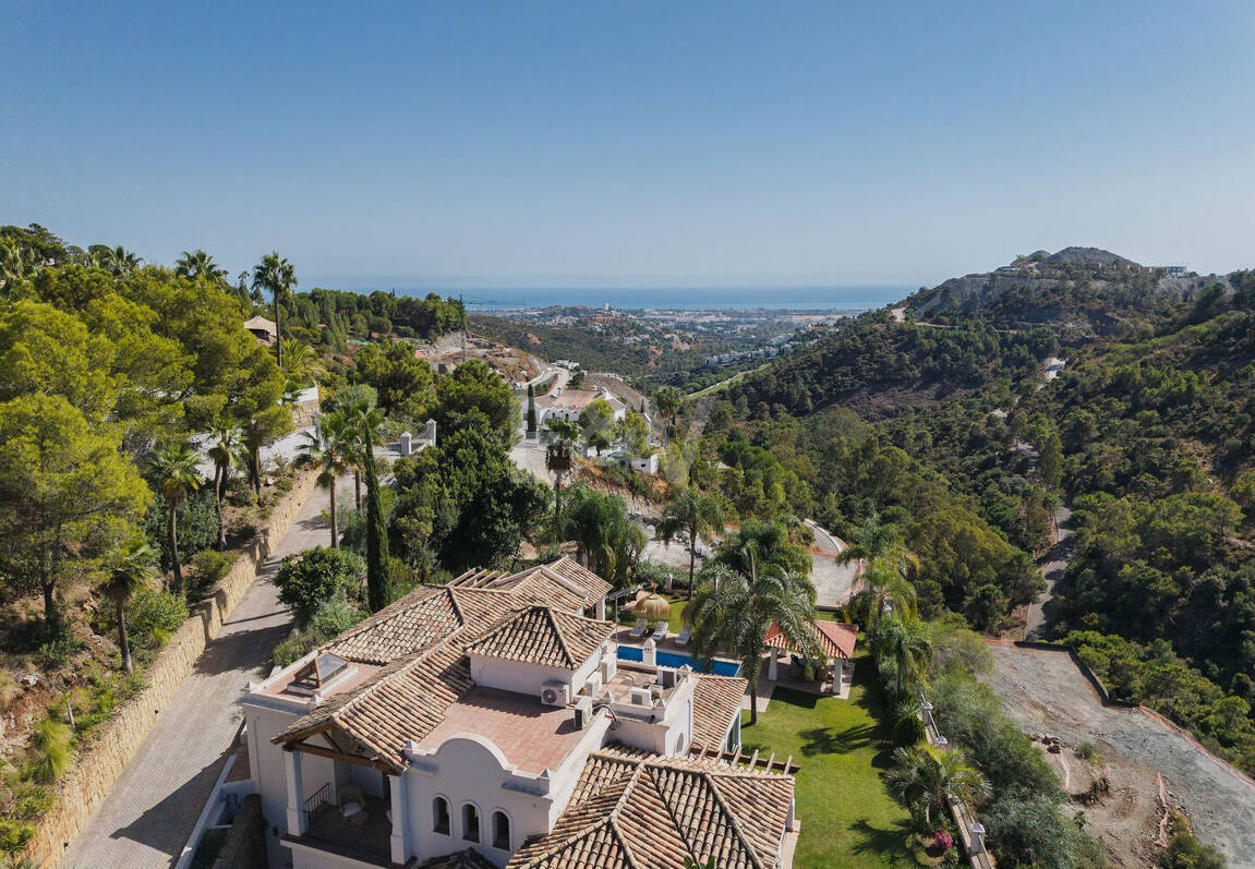 Eleganter andalusischer Rückzugsort mit zeitlosem Charme in El Madroñal