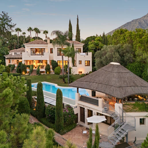 Andalusische Architektur trifft auf modernen Wohnkomfort in den Lomas del Marbella Club