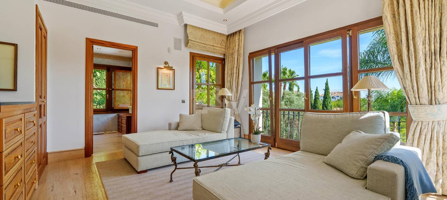 Andalusische Architektur trifft auf modernen Wohnkomfort in den Lomas del Marbella Club