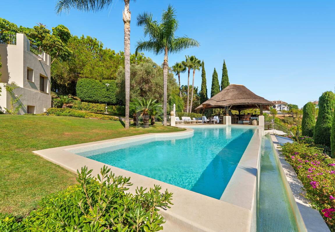 Andalusian Architecture Meets Contemporary Comfort in Lomas del Marbella Club