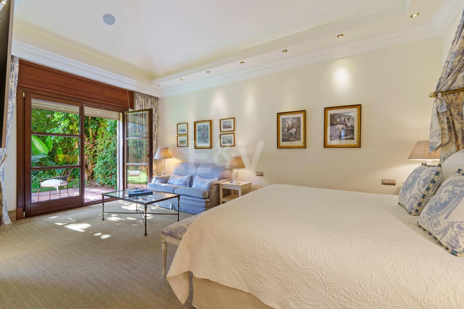 Andalusische Architektur trifft auf modernen Wohnkomfort in den Lomas del Marbella Club