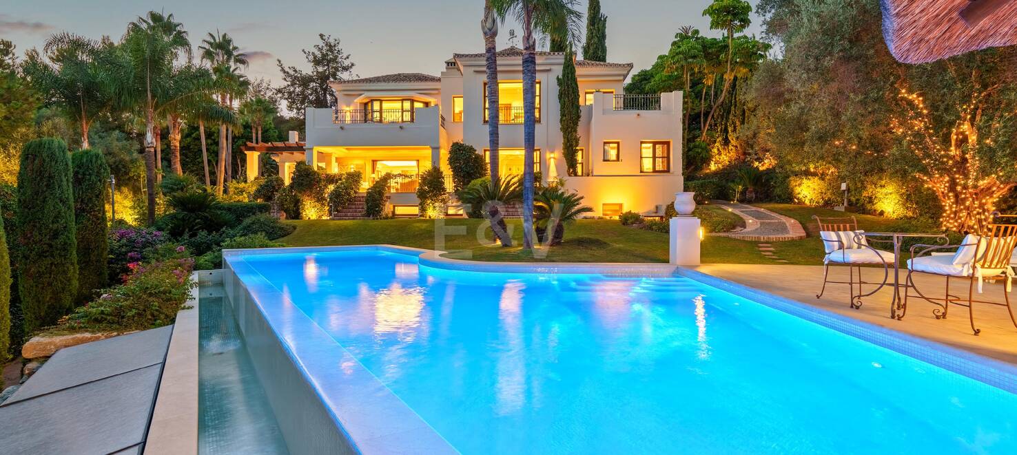 Andalusische Architektur trifft auf modernen Wohnkomfort in den Lomas del Marbella Club