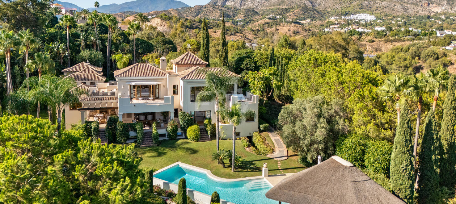 Andalusische Architektur trifft auf modernen Wohnkomfort in den Lomas del Marbella Club