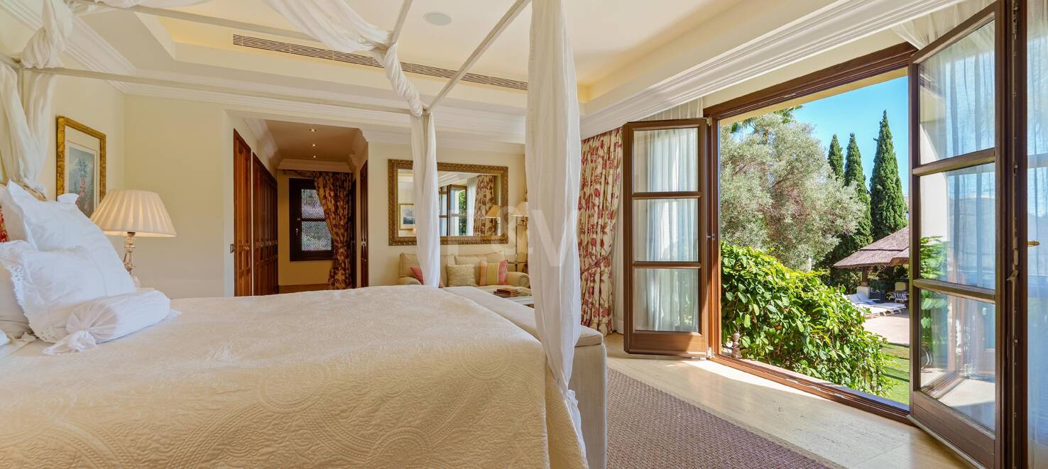 Andalusische Architektur trifft auf modernen Wohnkomfort in den Lomas del Marbella Club