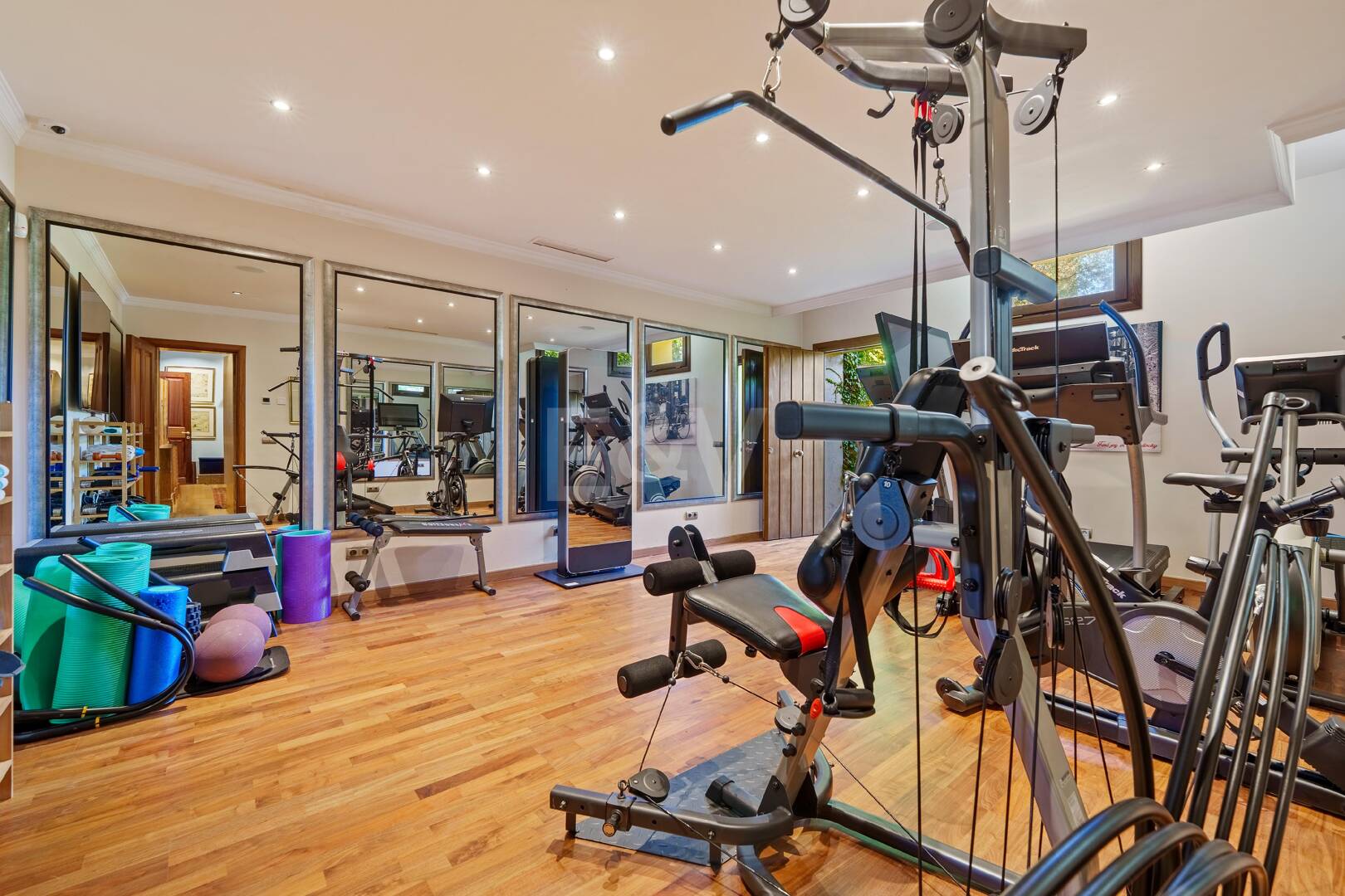 Andalusische Architektur trifft auf modernen Wohnkomfort in den Lomas del Marbella Club