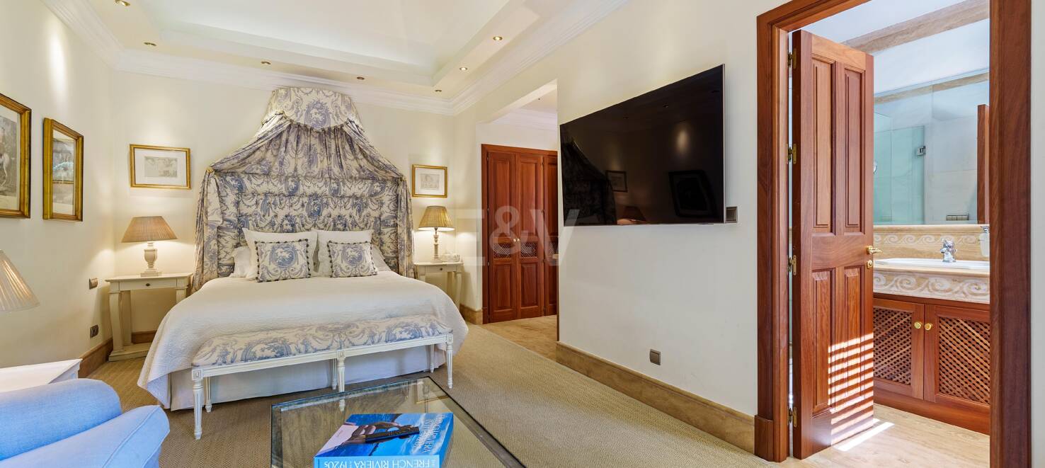 Andalusische Architektur trifft auf modernen Wohnkomfort in den Lomas del Marbella Club