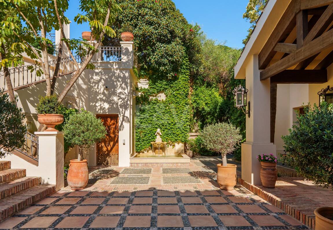 Andalusian Architecture Meets Contemporary Comfort in Lomas del Marbella Club