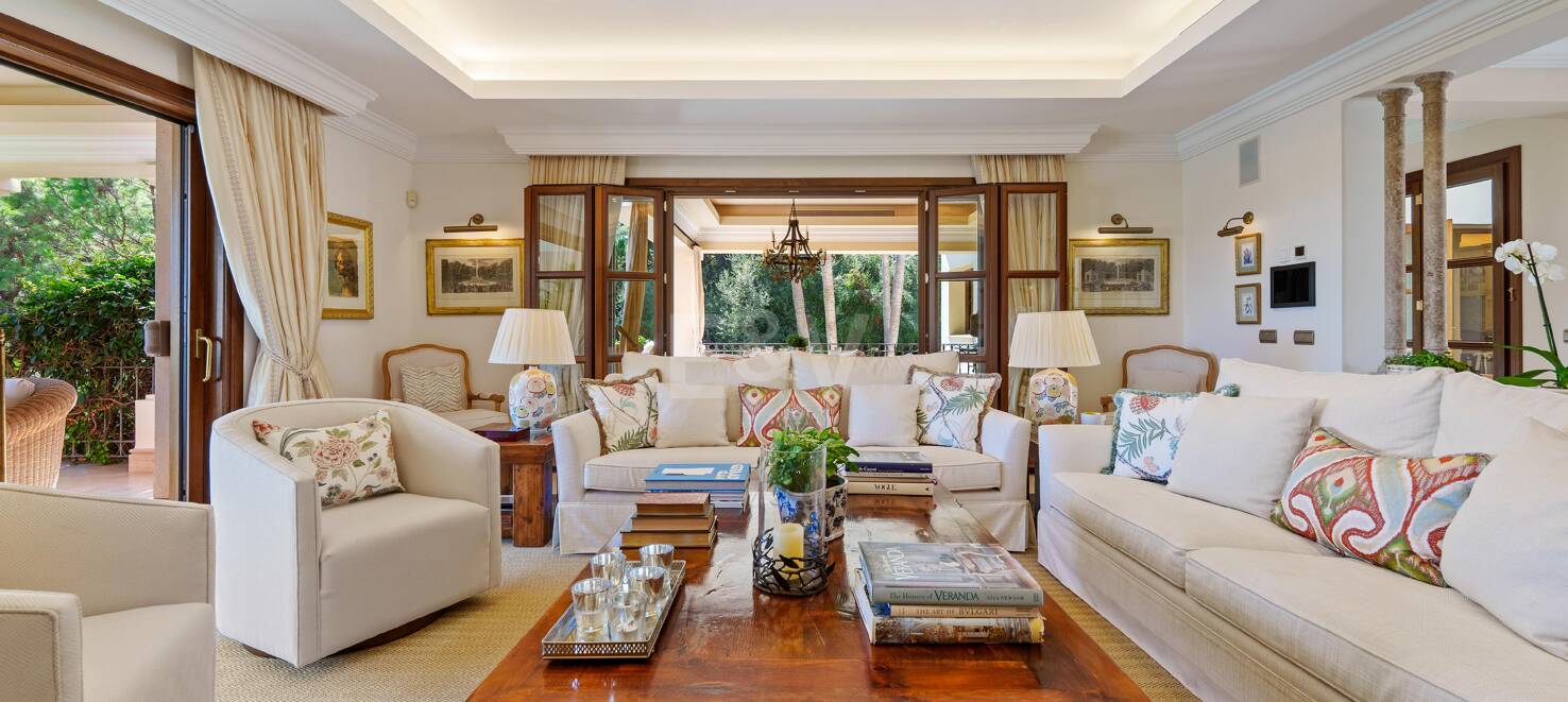 Andalusische Architektur trifft auf modernen Wohnkomfort in den Lomas del Marbella Club