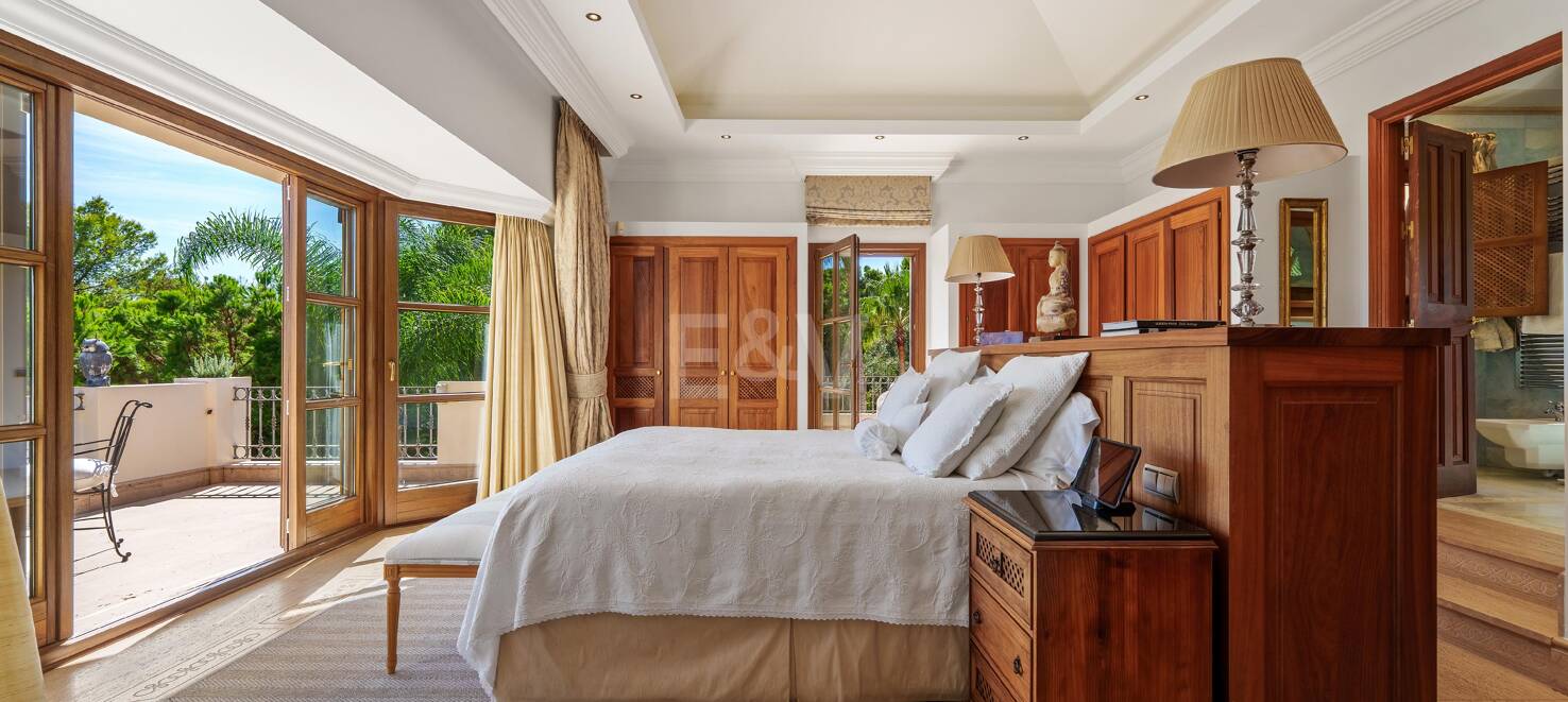 Andalusische Architektur trifft auf modernen Wohnkomfort in den Lomas del Marbella Club