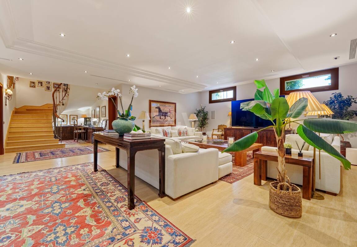 Andalusian Architecture Meets Contemporary Comfort in Lomas del Marbella Club