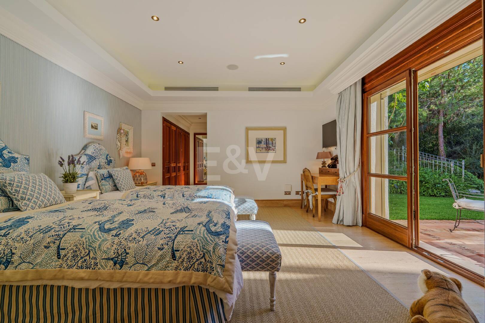 Andalusische Architektur trifft auf modernen Wohnkomfort in den Lomas del Marbella Club