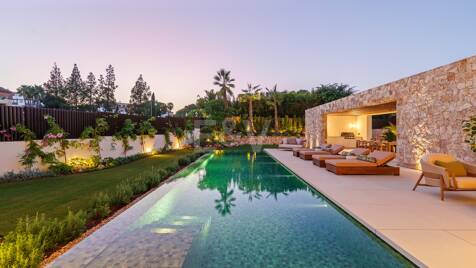 Luxury Contemporary Villa with Spa and Sea-View Terraces in Lomas de Marbella Club