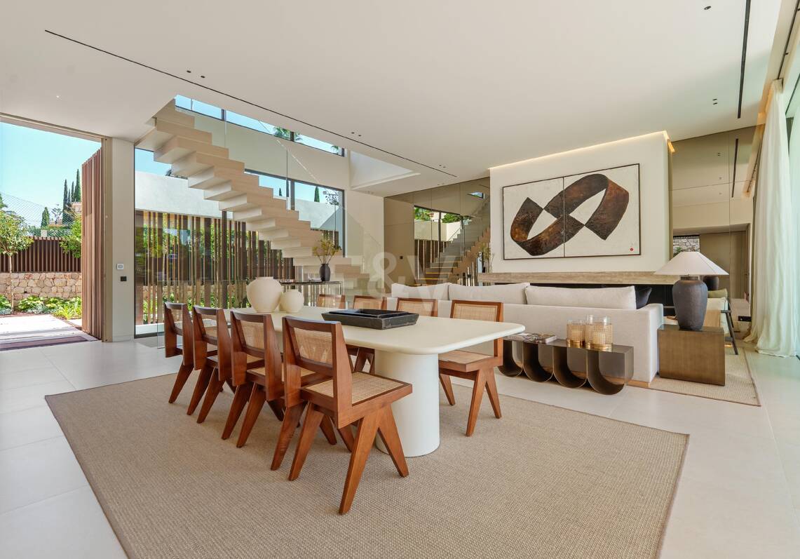 Luksusowa Villa Współczesna ze Spa i Sea- Zobacz tarasy w Lomas de Marbella Club
