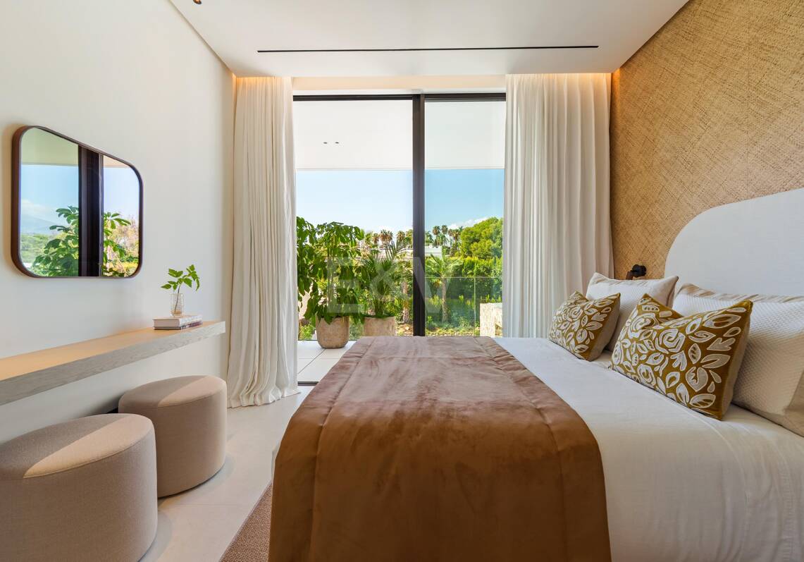 Luksusowa Villa Współczesna ze Spa i Sea- Zobacz tarasy w Lomas de Marbella Club