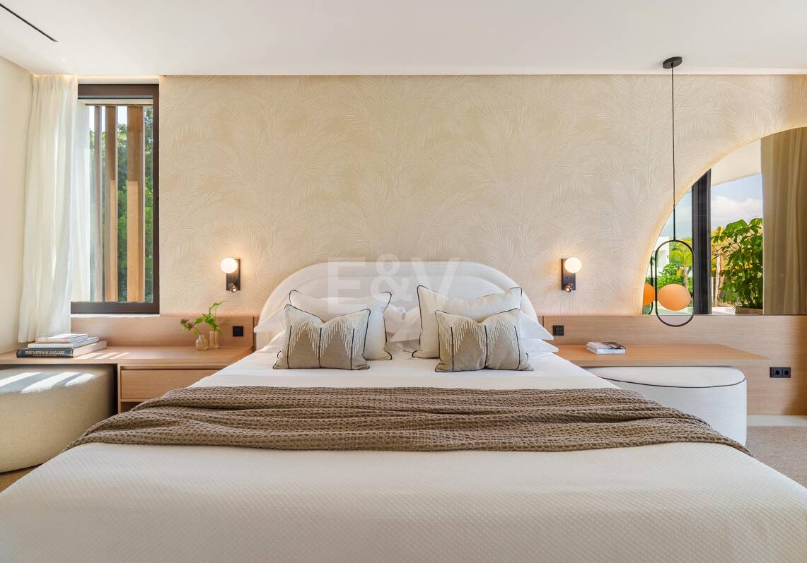 Luksusowa Villa Współczesna ze Spa i Sea- Zobacz tarasy w Lomas de Marbella Club