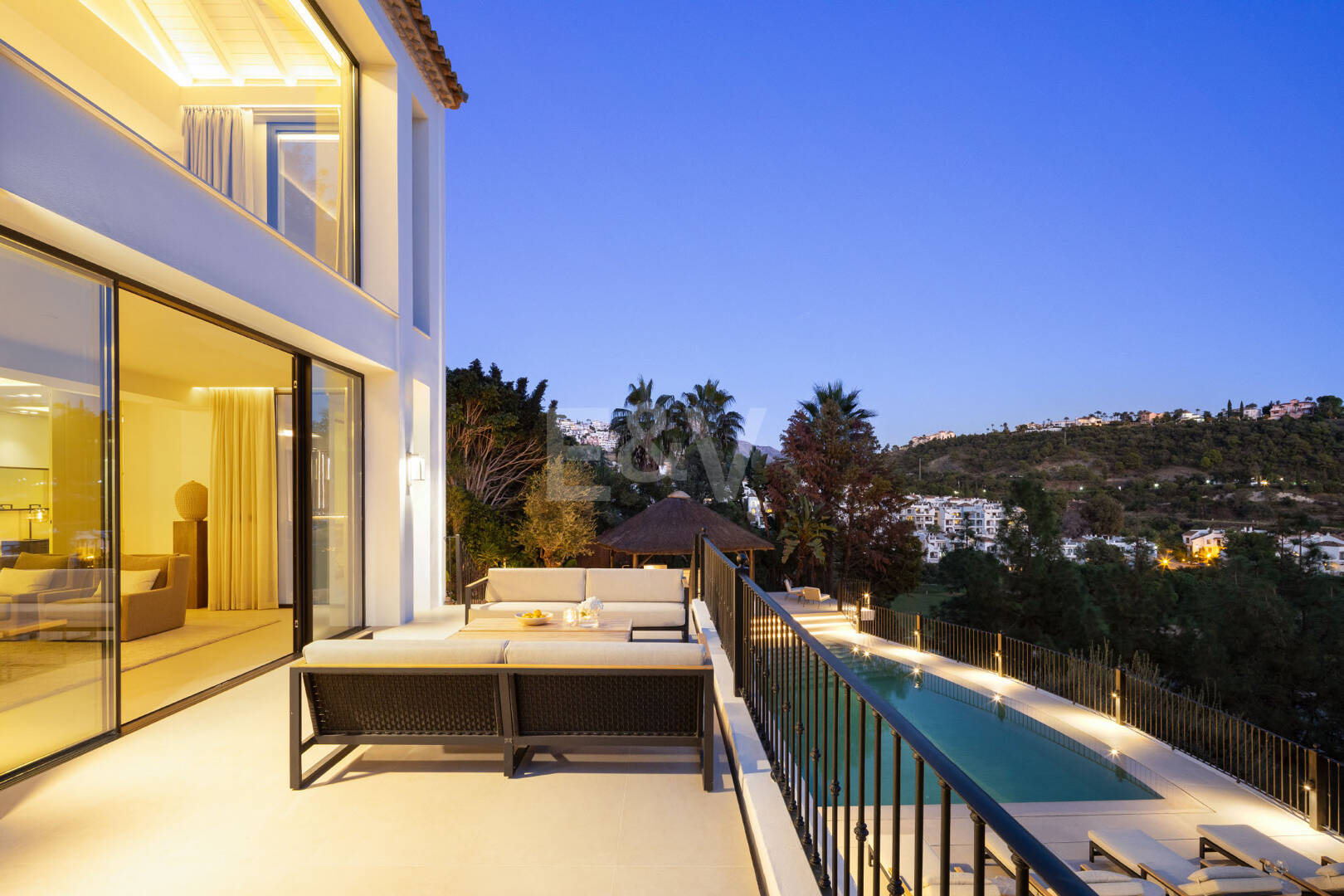 Frontline Golf Luxury with Panoramic Sea, Lake & Mountain Views in Los Arqueros