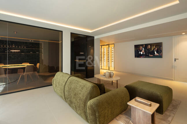 Frontline Golf Luxury with Panoramic Sea, Lake & Mountain Views in Los Arqueros