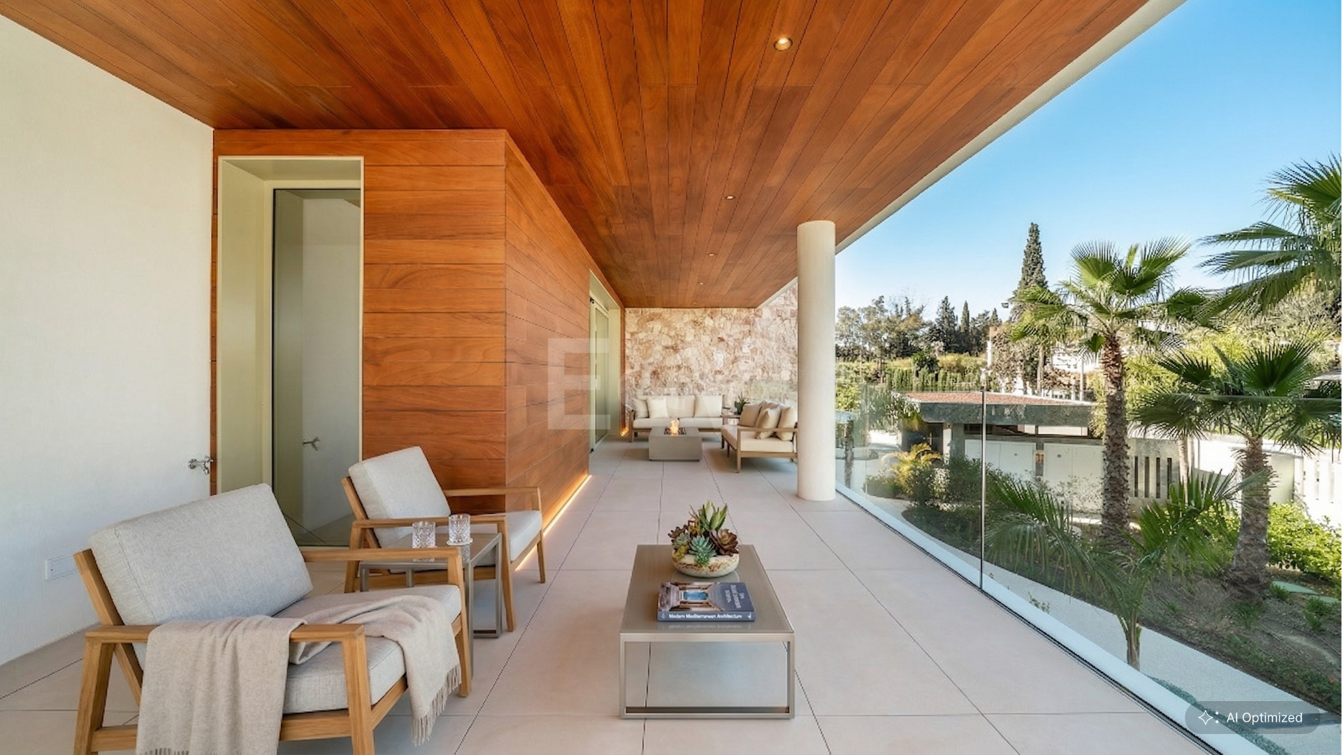 Elegante Triplex-Residenz mit Privatem Garten und Pool Nur Wenige Meter Vom Strand an der Goldenen Meile