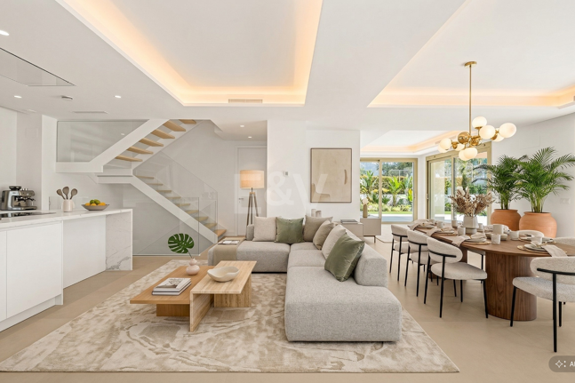 Elegante Triplex-Residenz mit Privatem Garten und Pool Nur Wenige Meter Vom Strand an der Goldenen Meile