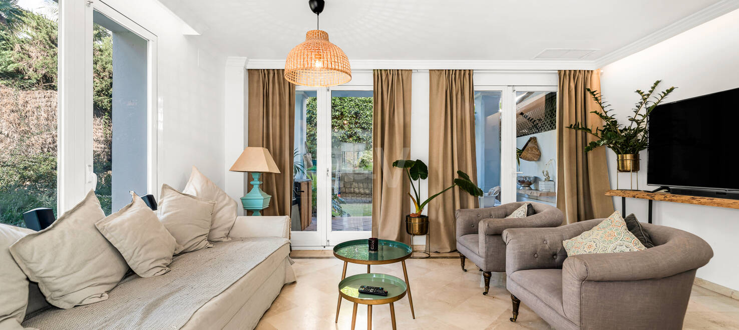 Radhus till salu i Nueva Andalucia, Marbella