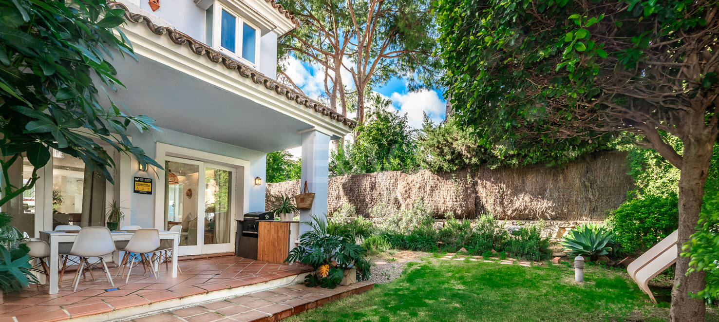 Radhus till salu i Nueva Andalucia, Marbella