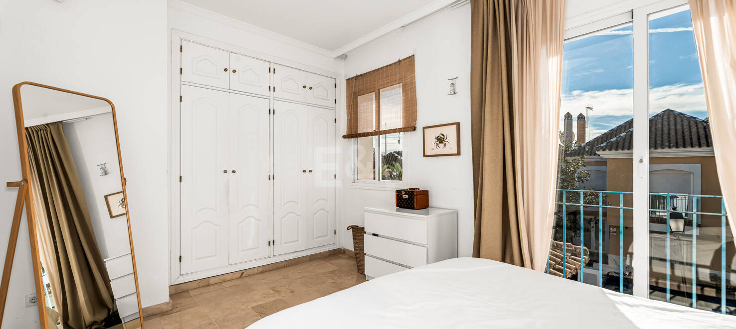 Radhus till salu i Nueva Andalucia, Marbella