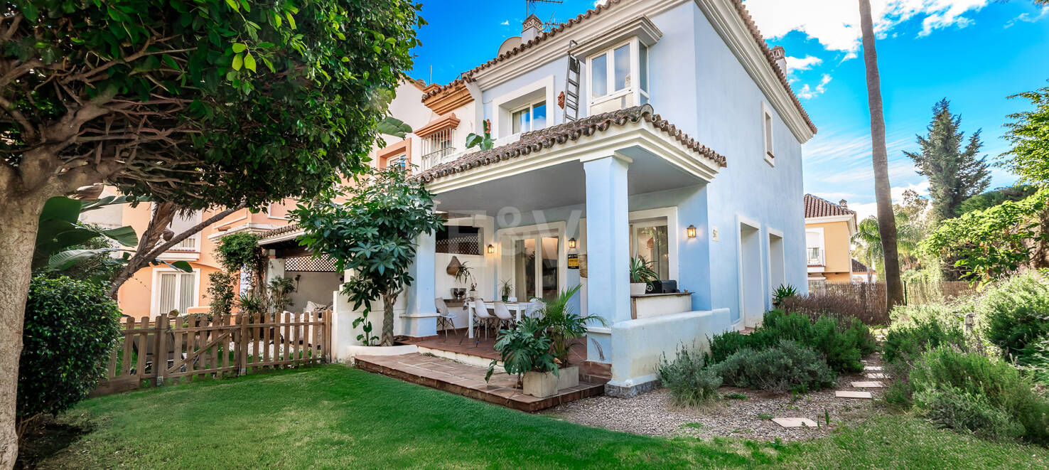 Radhus till salu i Nueva Andalucia, Marbella