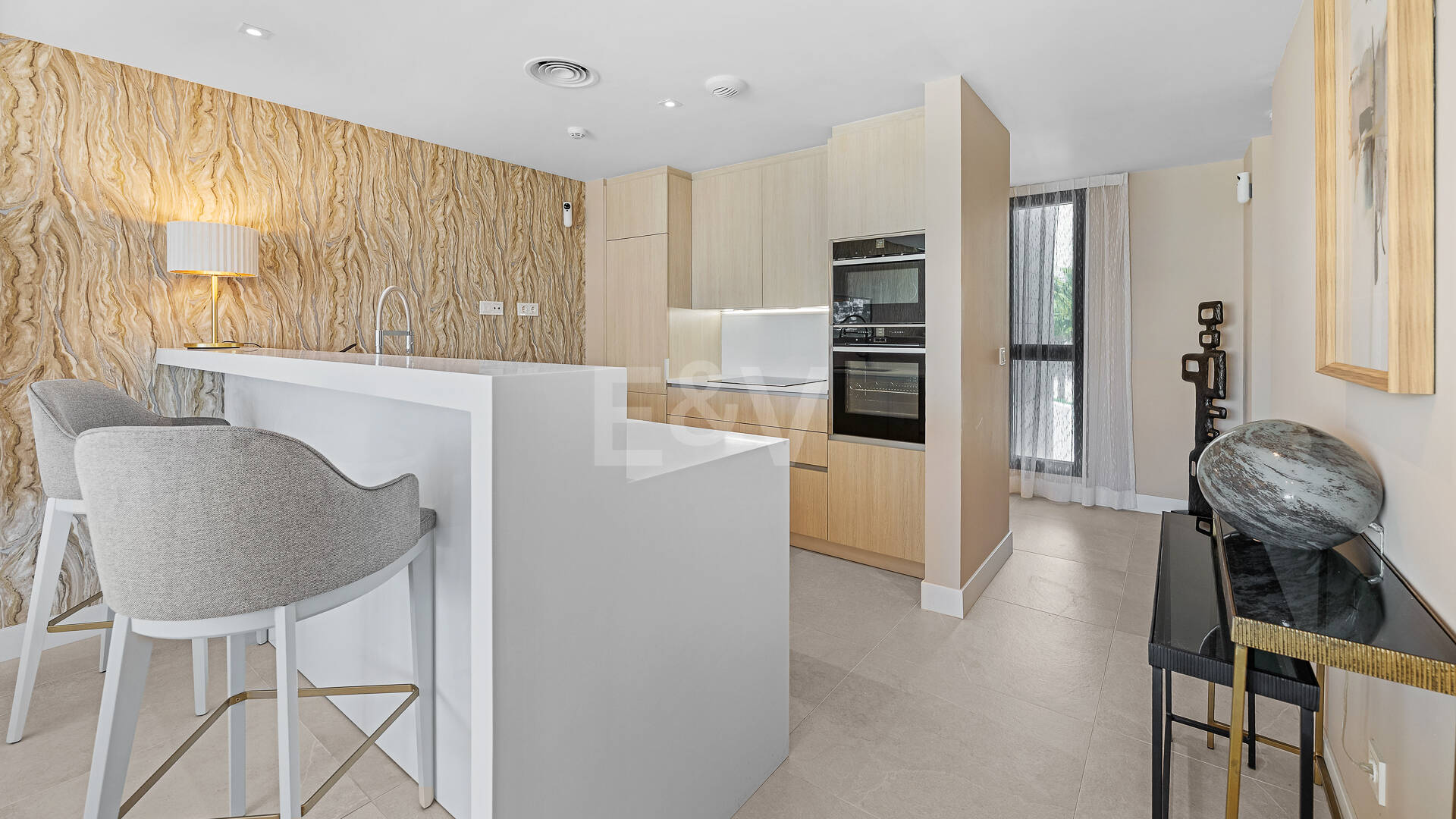 Modernes Penthouse mit Dachterrasse