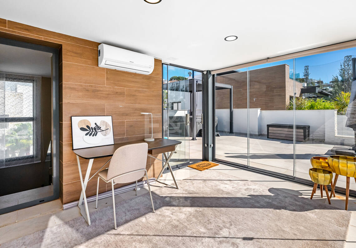 Ático moderno con terraza en la azotea