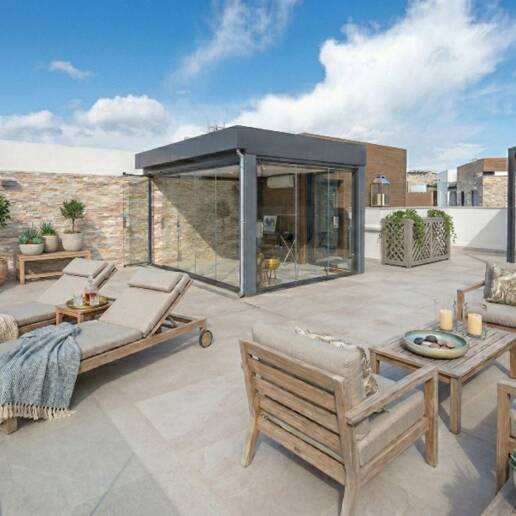 Ático moderno con terraza en la azotea