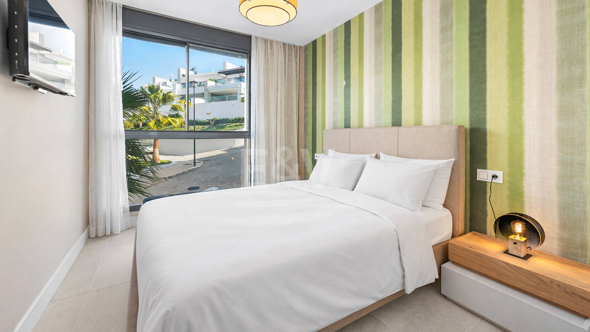 Modernes Penthouse mit Dachterrasse