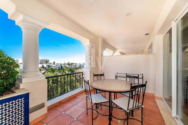 Lägenhet till salu i Beach Side Golden Mile, Marbella Golden Mile