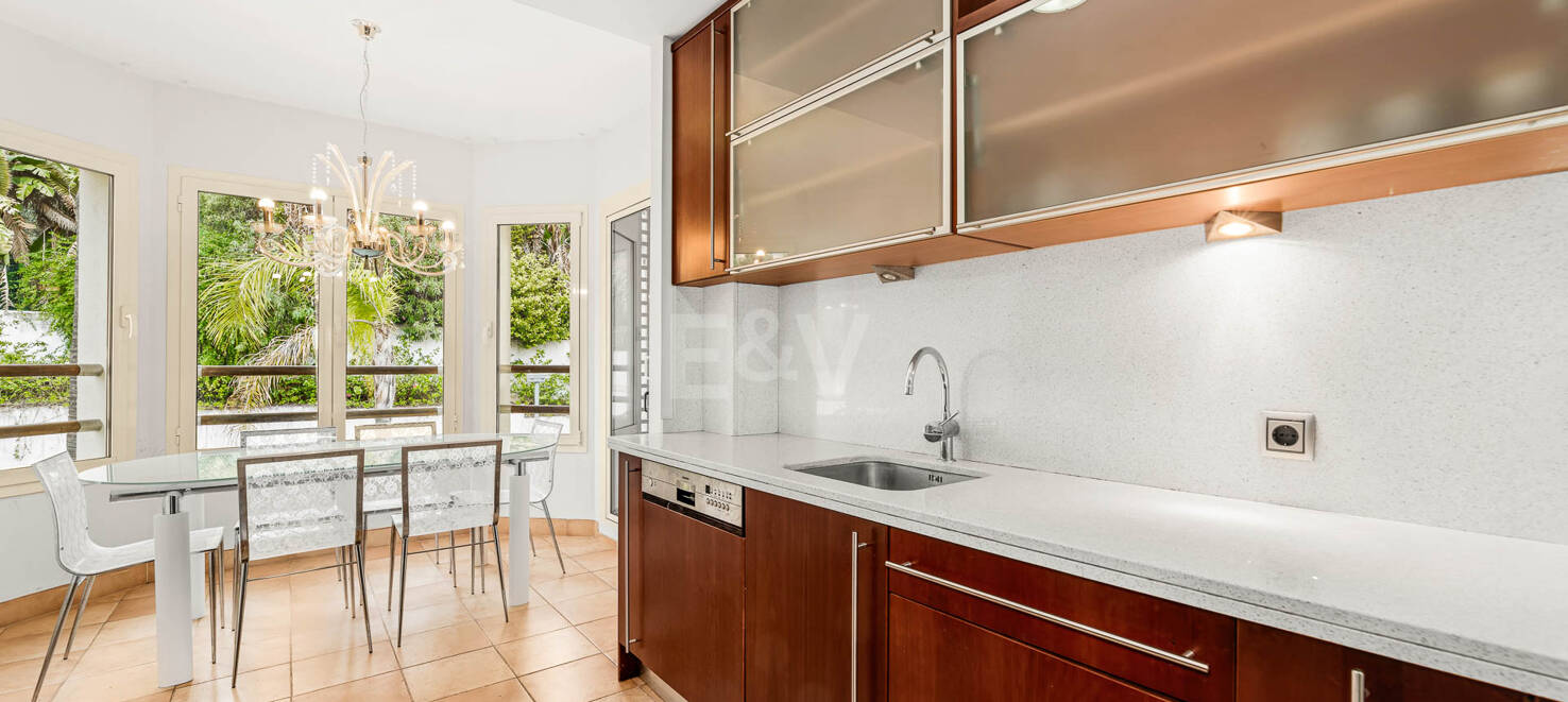 Apartament na sprzedaż w Marbella Golden Mile, Marbella (Wszystkie obszary)