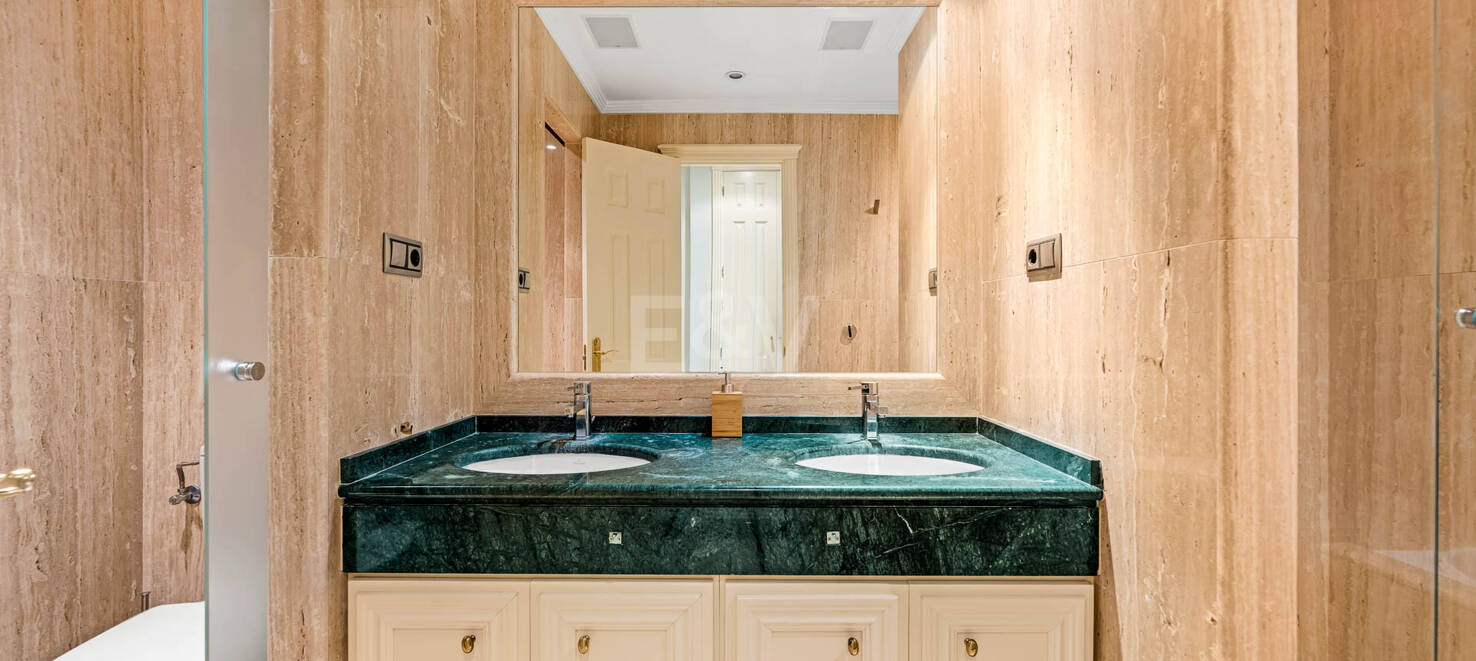 Apartament na sprzedaż w Marbella Golden Mile, Marbella (Wszystkie obszary)