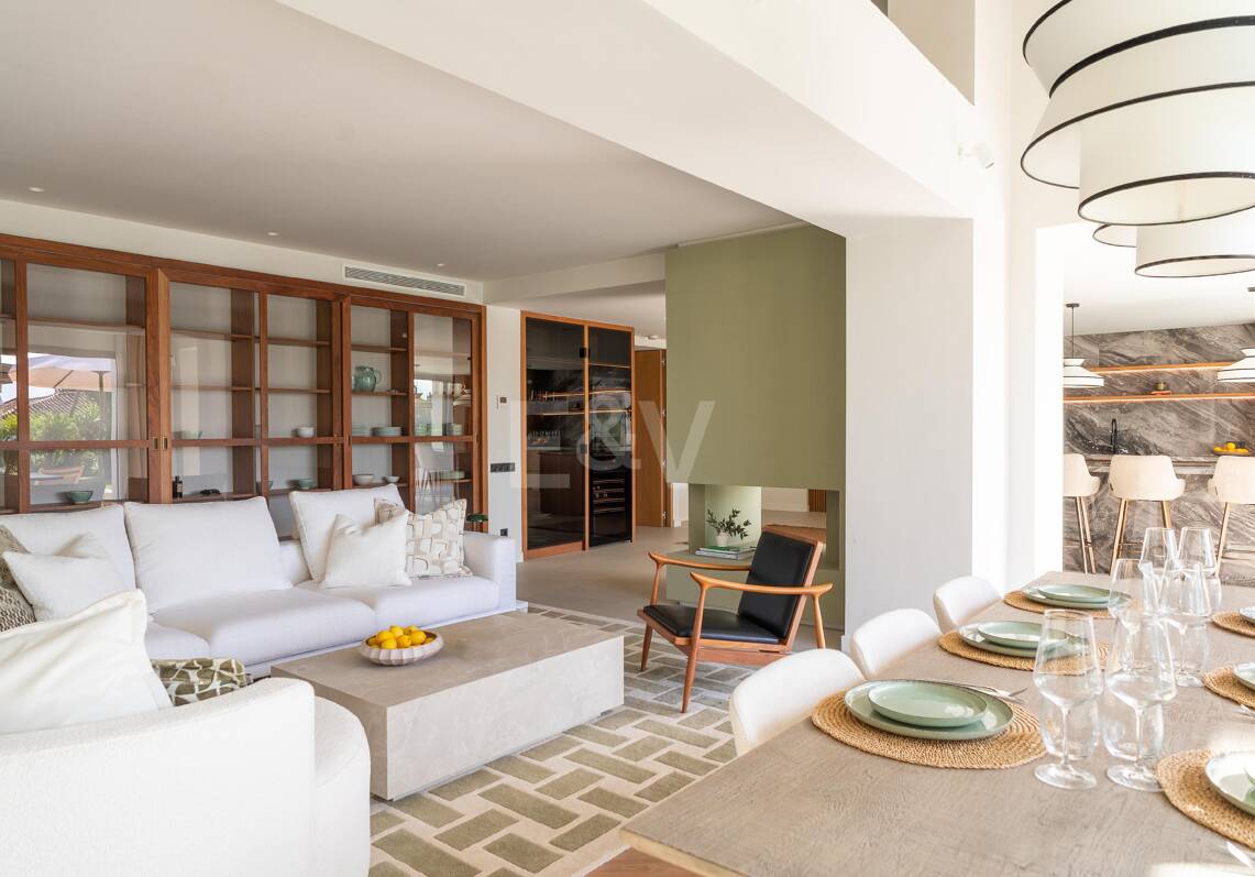 Stunning Scandinavian-Style Villa in the Heart of Nueva Andalucía