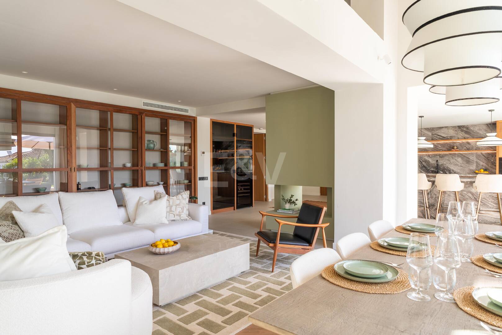 Stunning Scandinavian-Style Villa in the Heart of Nueva Andalucía