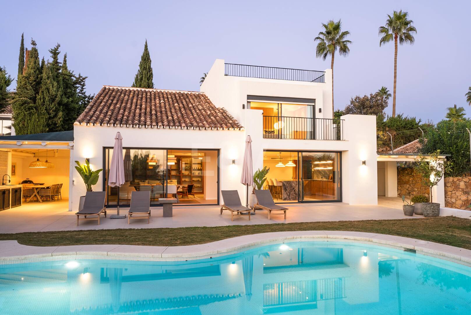 Stunning Scandinavian-Style Villa in the Heart of Nueva Andalucía