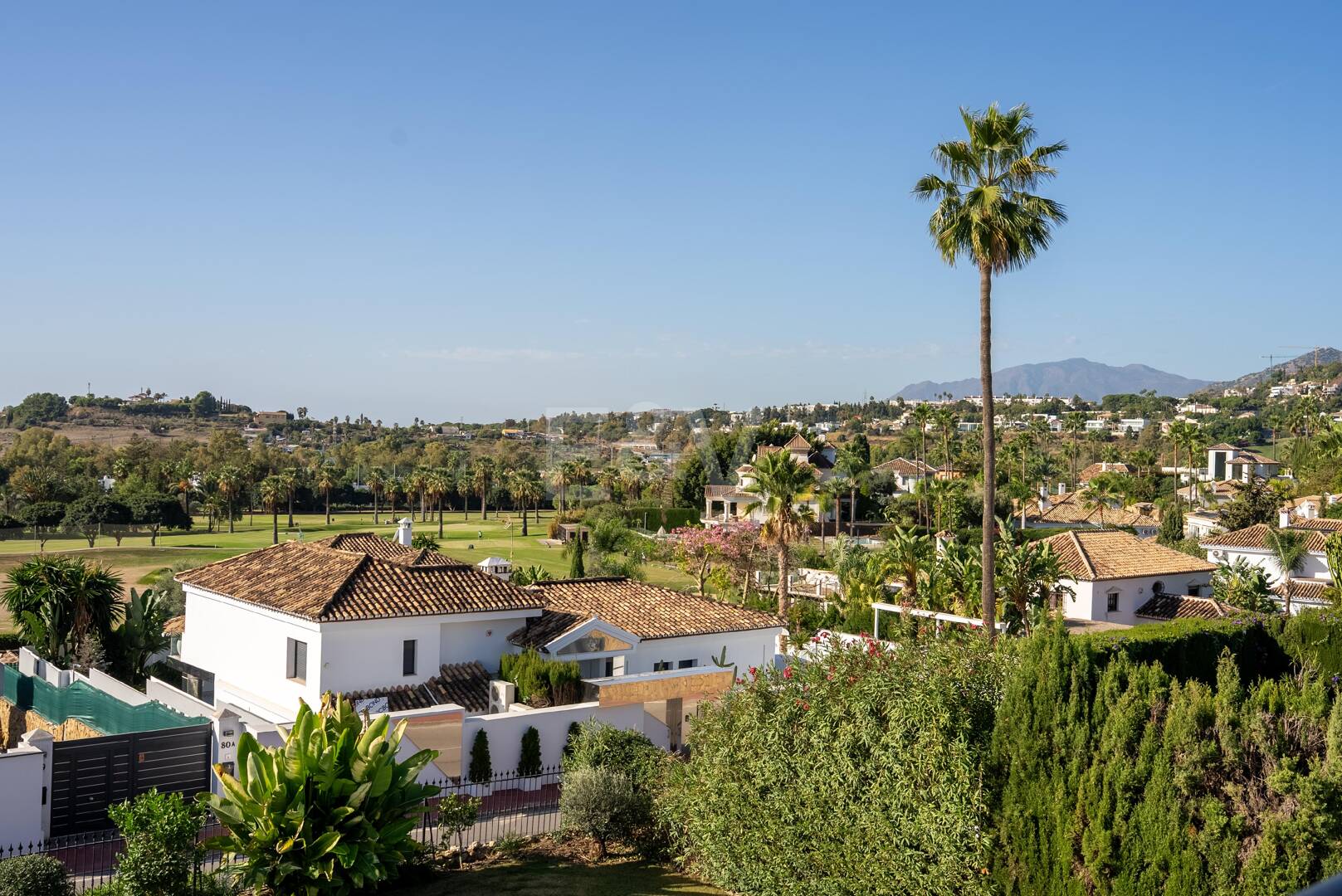 Stunning Scandinavian-Style Villa in the Heart of Nueva Andalucía
