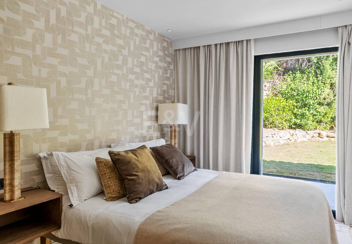 Stunning Scandinavian-Style Villa in the Heart of Nueva Andalucía