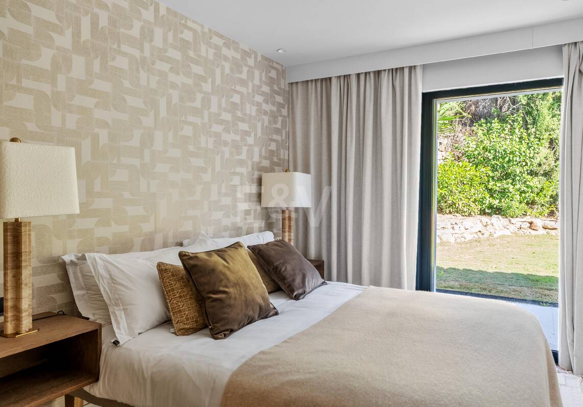 Stunning Scandinavian-Style Villa in the Heart of Nueva Andalucía