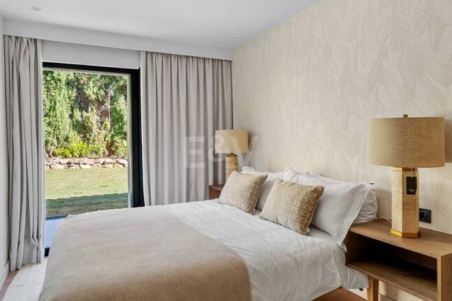 Stunning Scandinavian-Style Villa in the Heart of Nueva Andalucía