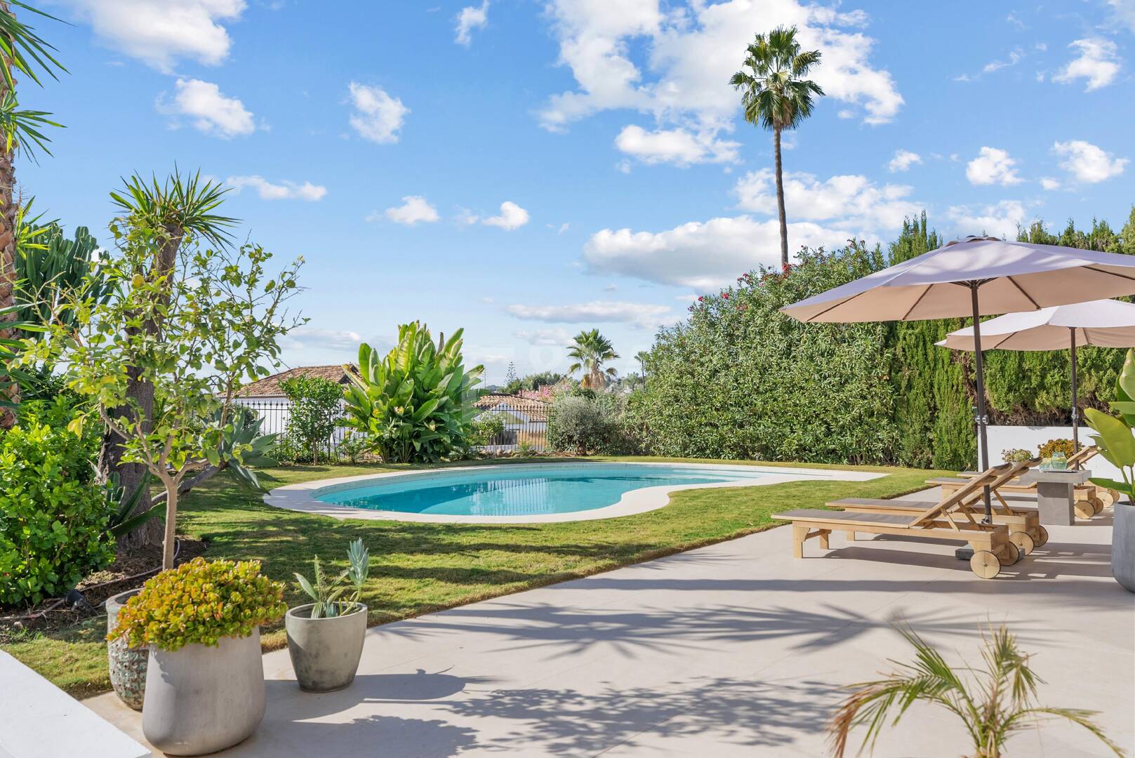 Stunning Scandinavian-Style Villa in the Heart of Nueva Andalucía