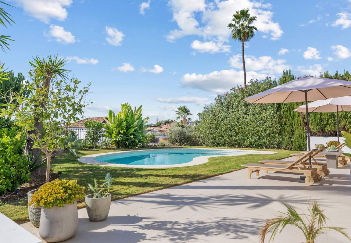 Stunning Scandinavian-Style Villa in the Heart of Nueva Andalucía