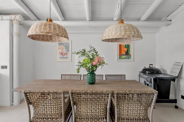 Stunning Scandinavian-Style Villa in the Heart of Nueva Andalucía