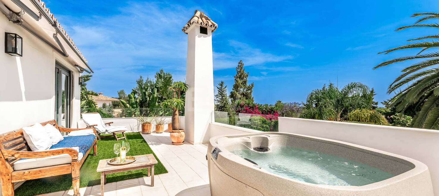 Schicke Villa in naturnaher Lage nahe La Quinta