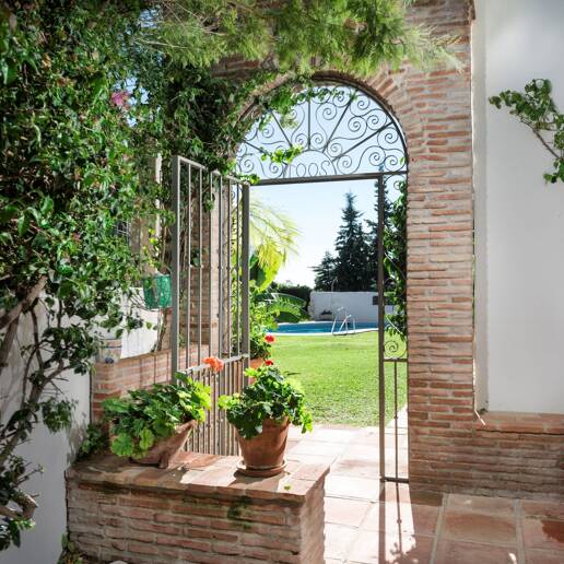 Schicke Villa in naturnaher Lage nahe La Quinta